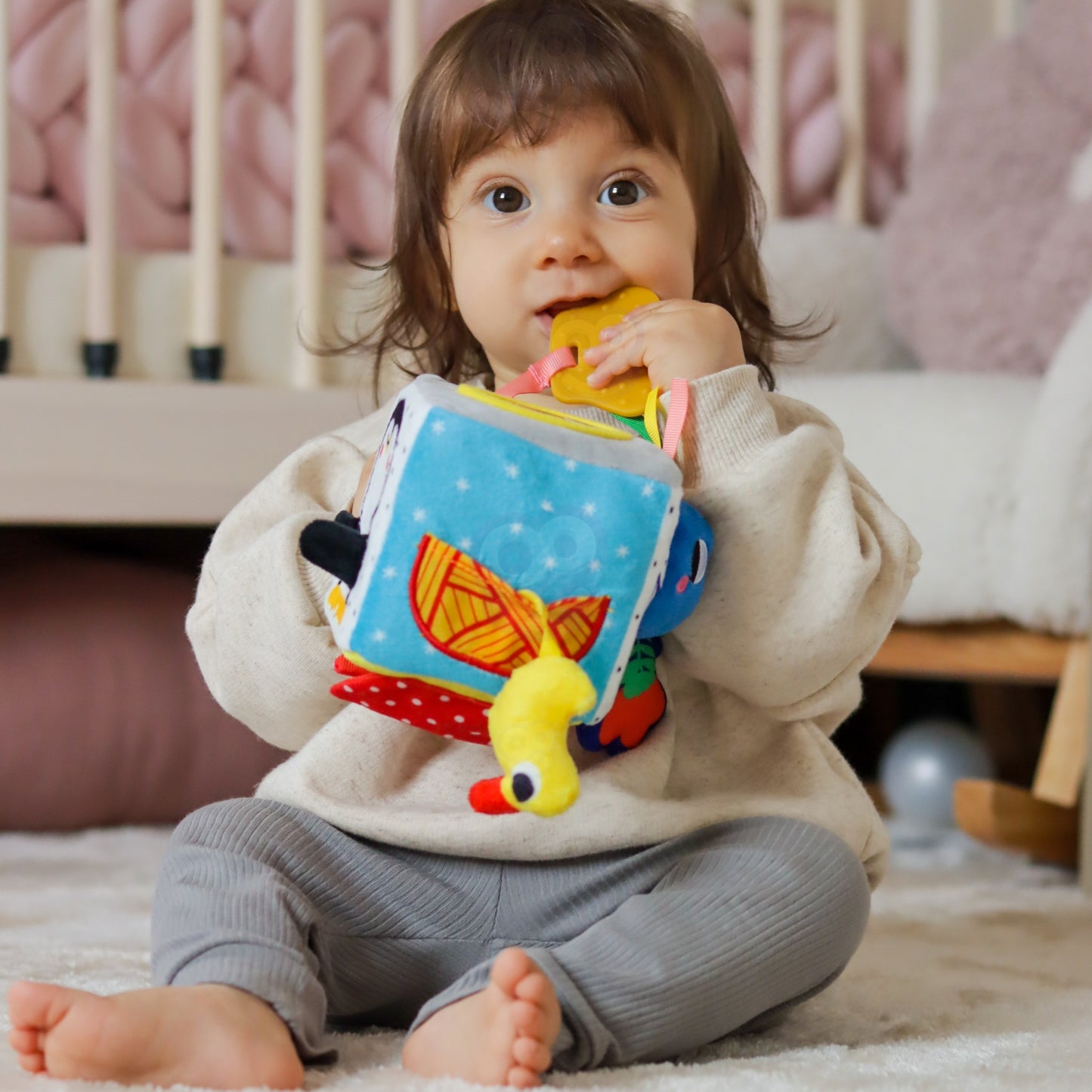 Box Edukacyjny 5w1 | Montessori, Kostka Sensoryczna, Pudełko na Piłkę i Puzzle | WOOPIE GREEN