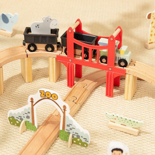 Zestaw Kolejowy ZOO | Drewniana Kolejka, Pociąg na Magnes, Most i 8 Figurek | WOOPIE GREEN