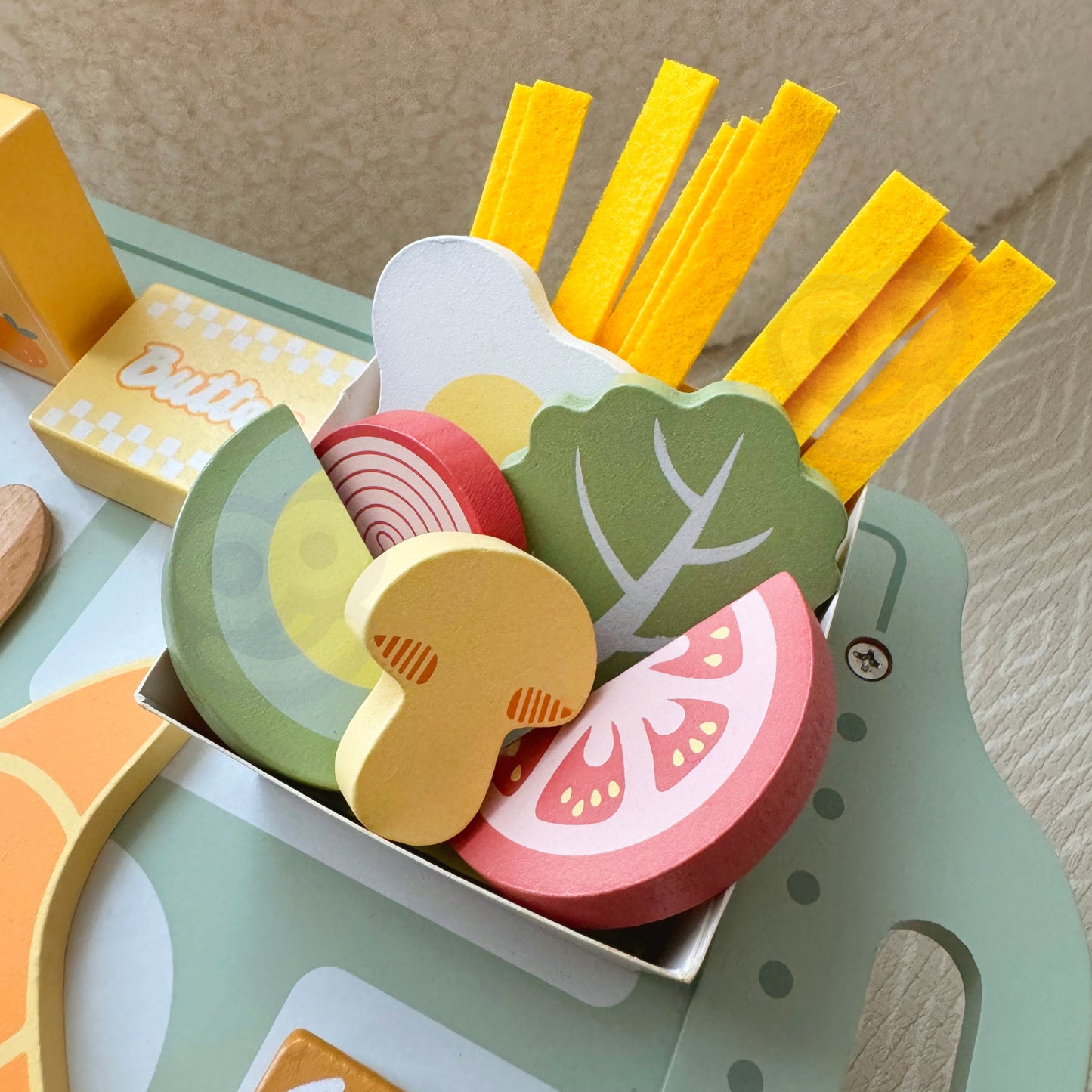 Moje Małe Bistro | Drewniany Zestaw Śniadaniowy z Tacą | WOOPIE GREEN